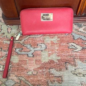 Michael Kors Wristlet Wallet
